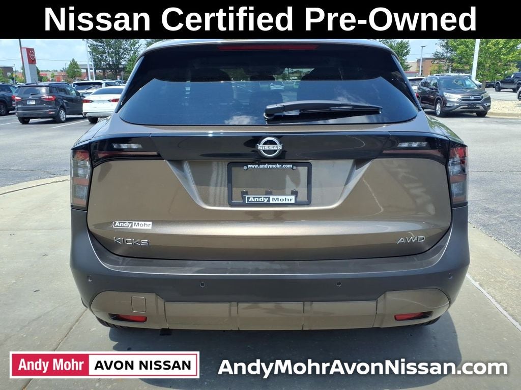 2025 Nissan Kicks SV