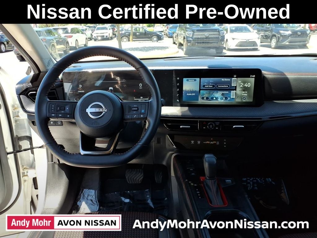 2025 Nissan Kicks SR