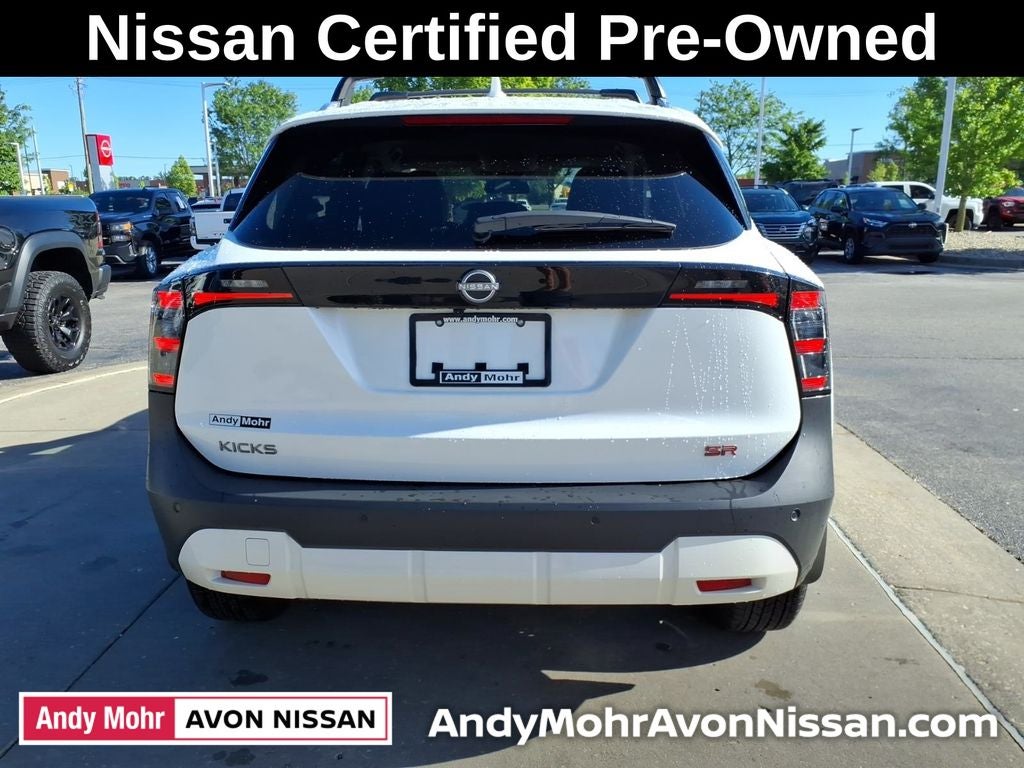 2025 Nissan Kicks SR