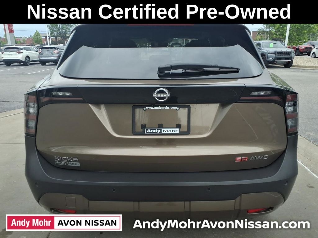 2025 Nissan Kicks SR