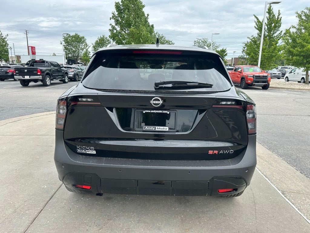 2026 Nissan Kicks SR