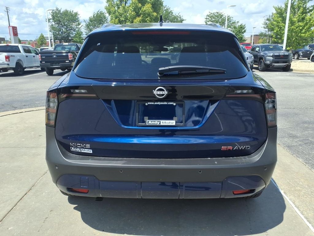 2026 Nissan Kicks SR