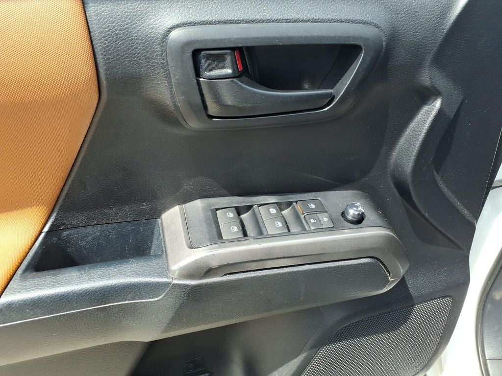 2017 Toyota Tacoma SR5 V6