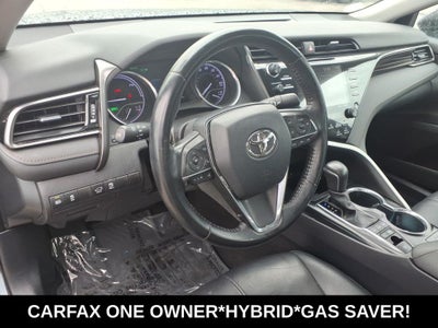 2020 Toyota Camry Hybrid XLE