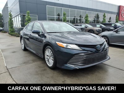 2020 Toyota Camry Hybrid XLE