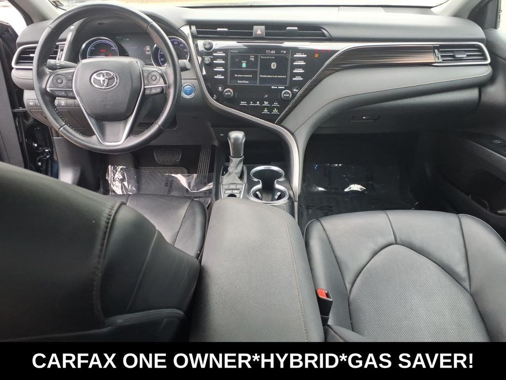 2020 Toyota Camry Hybrid XLE