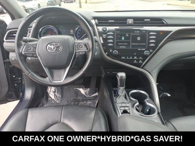2020 Toyota Camry Hybrid XLE