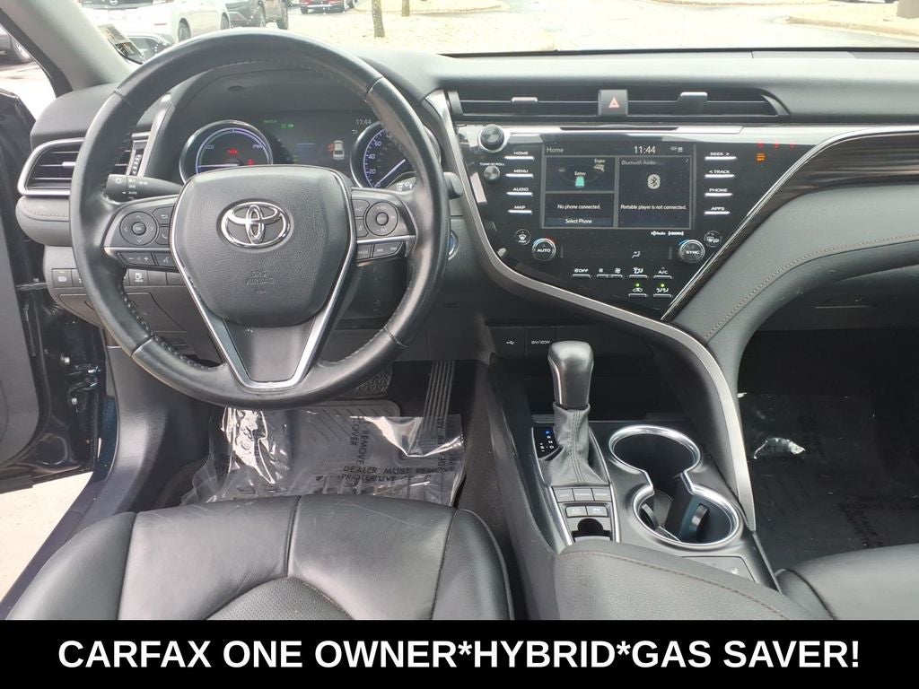 2020 Toyota Camry Hybrid XLE