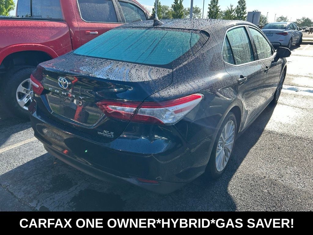 2020 Toyota Camry Hybrid XLE