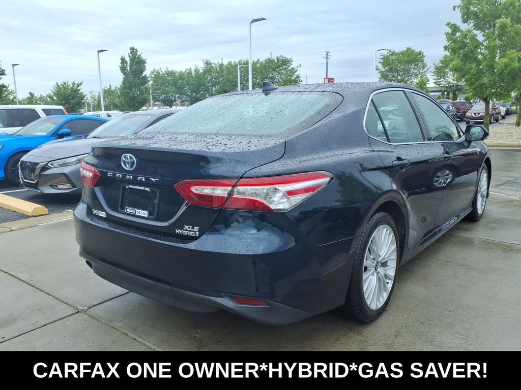 2020 Toyota Camry Hybrid XLE