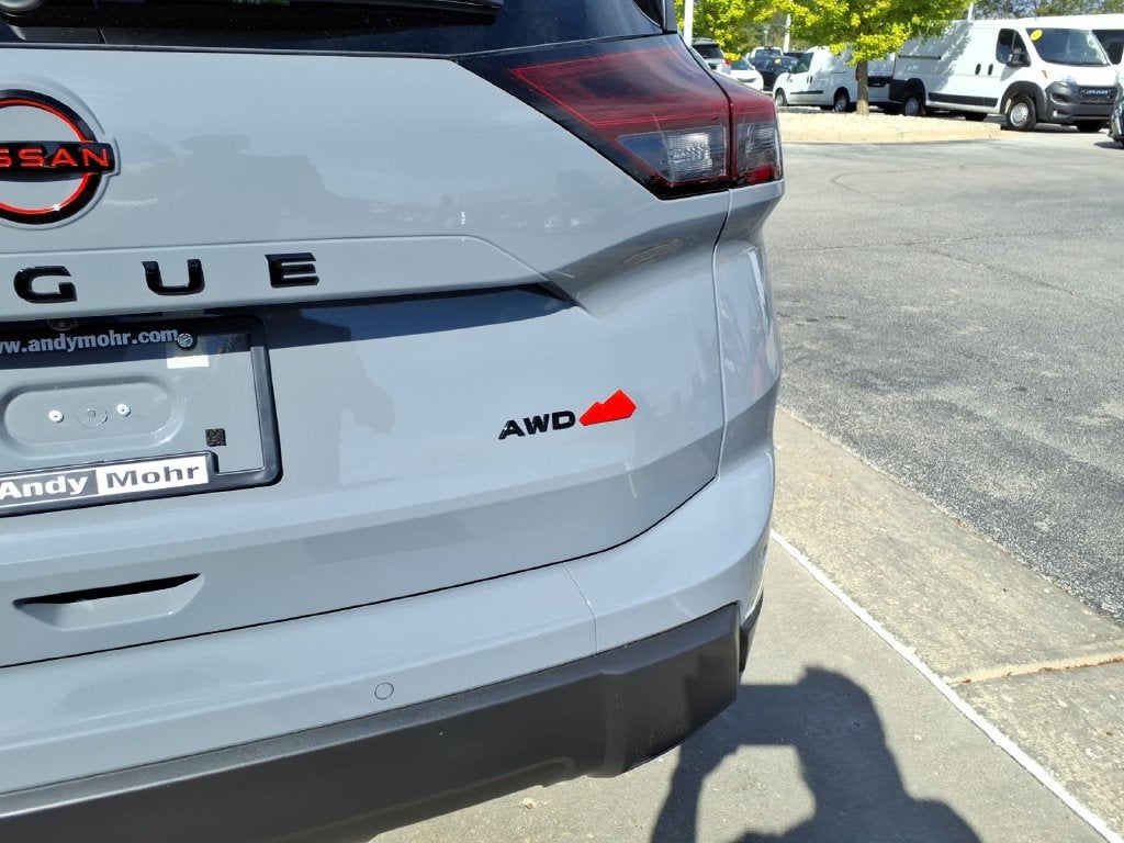 2027 Nissan Rogue SV