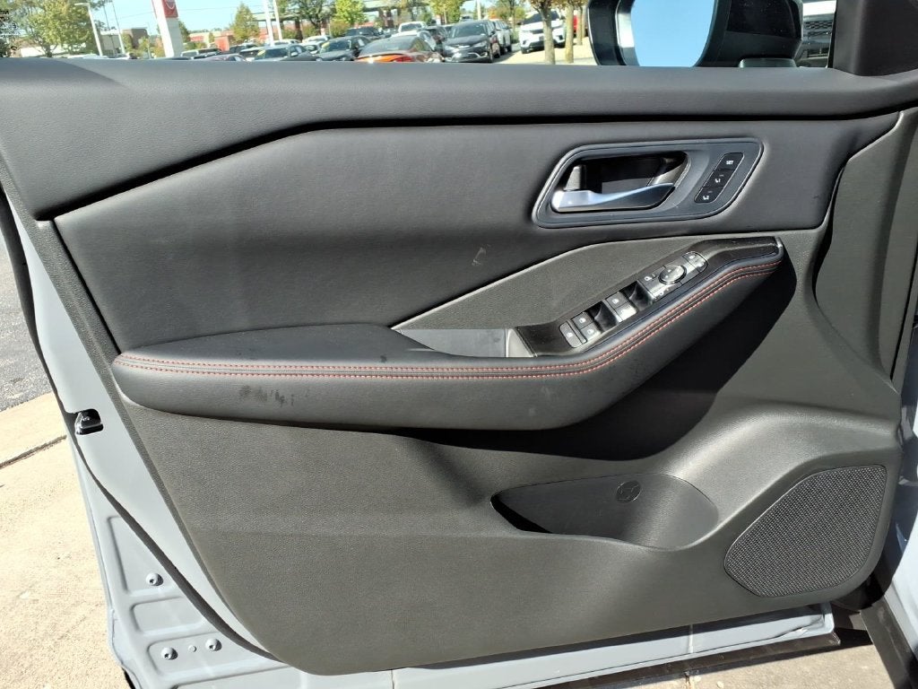 2027 Nissan Rogue SV