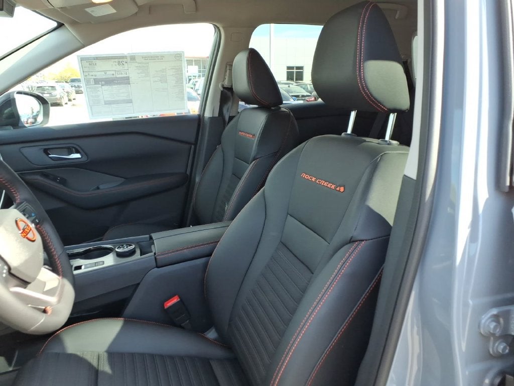 2027 Nissan Rogue SV