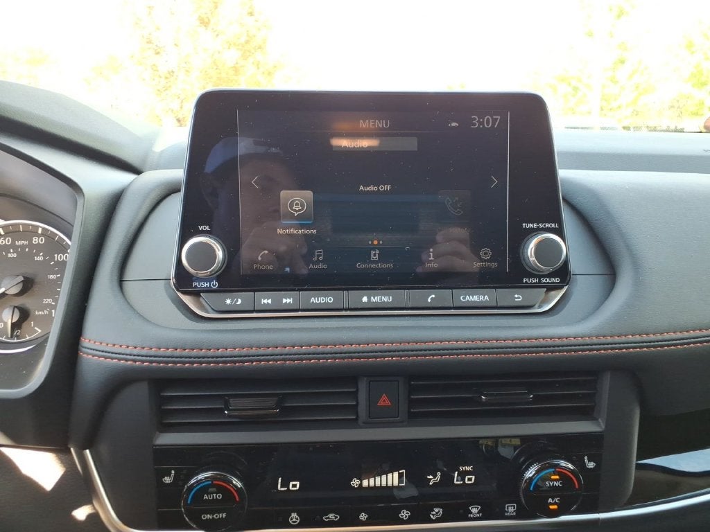 2027 Nissan Rogue SV