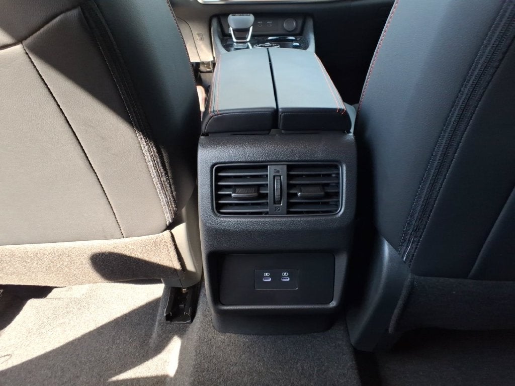 2027 Nissan Rogue SV