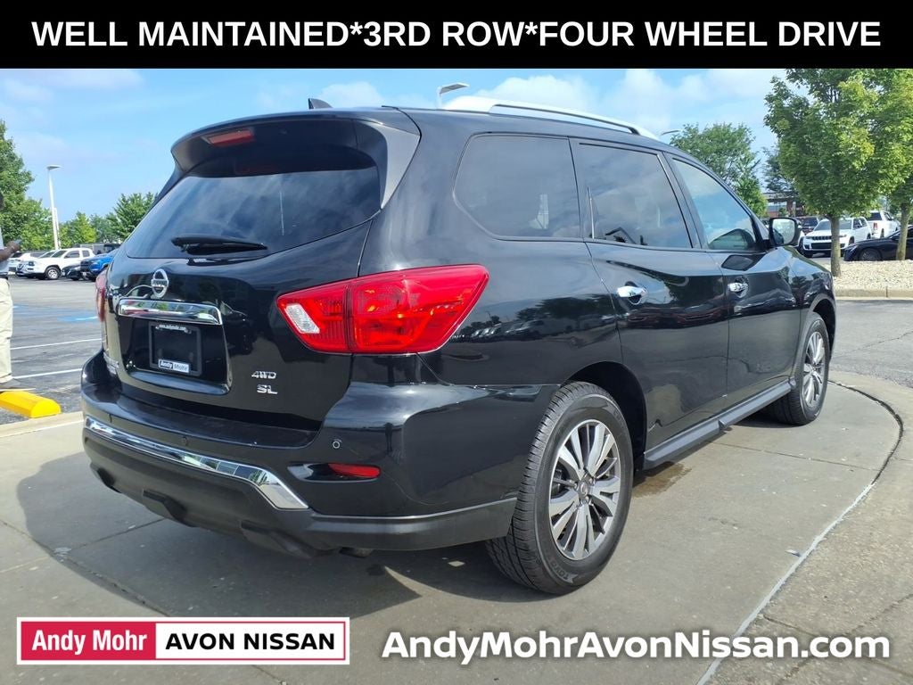 2020 Nissan Pathfinder SL