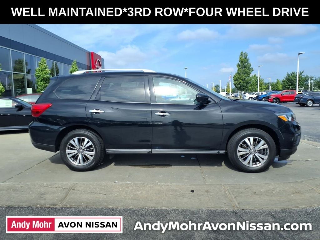 2020 Nissan Pathfinder SL