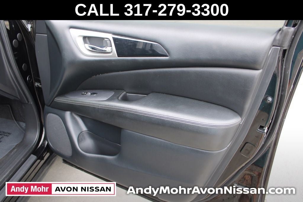 2019 Nissan Pathfinder S