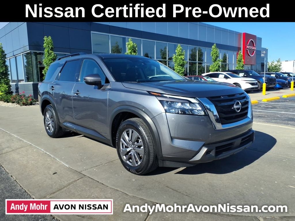 2025 Nissan Pathfinder SV