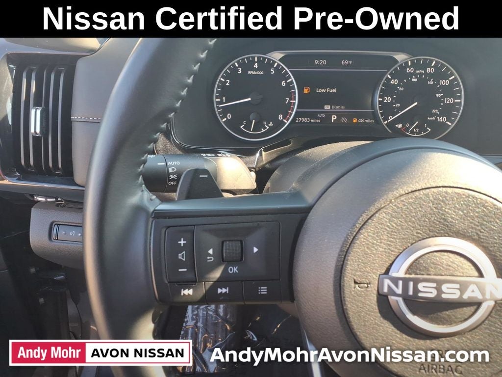 2025 Nissan Pathfinder SV