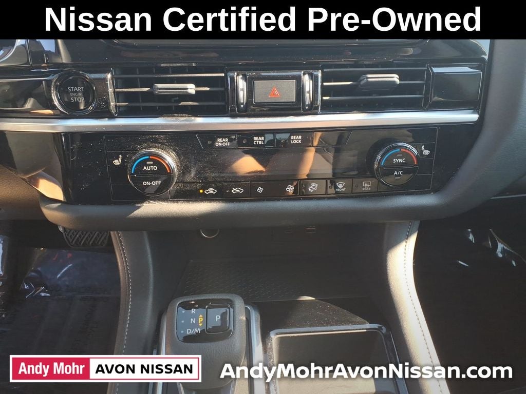 2025 Nissan Pathfinder SV
