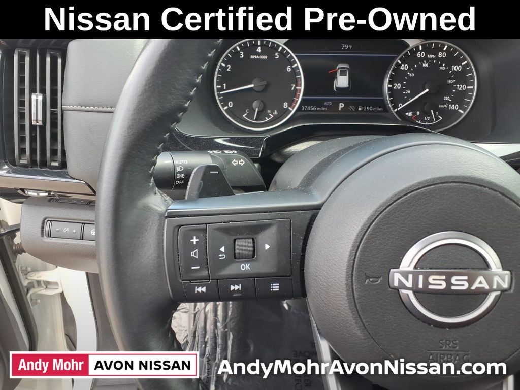 2025 Nissan Pathfinder SV