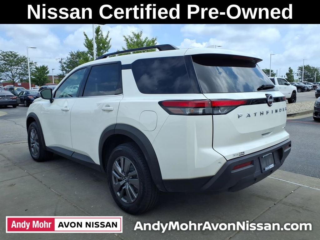 2025 Nissan Pathfinder SV