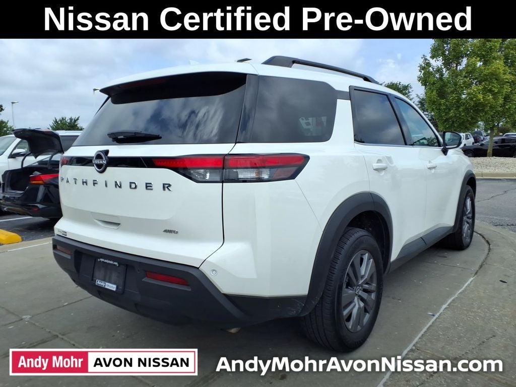 2025 Nissan Pathfinder SV