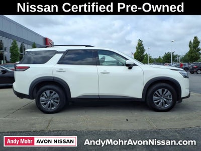 2025 Nissan Pathfinder SV
