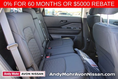 2025 Nissan Pathfinder SV