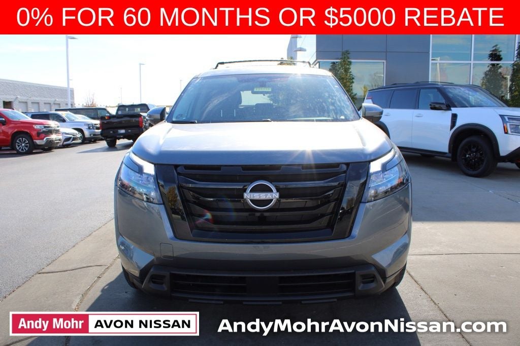 2025 Nissan Pathfinder SV