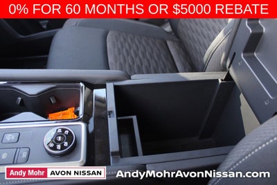 2025 Nissan Pathfinder SV