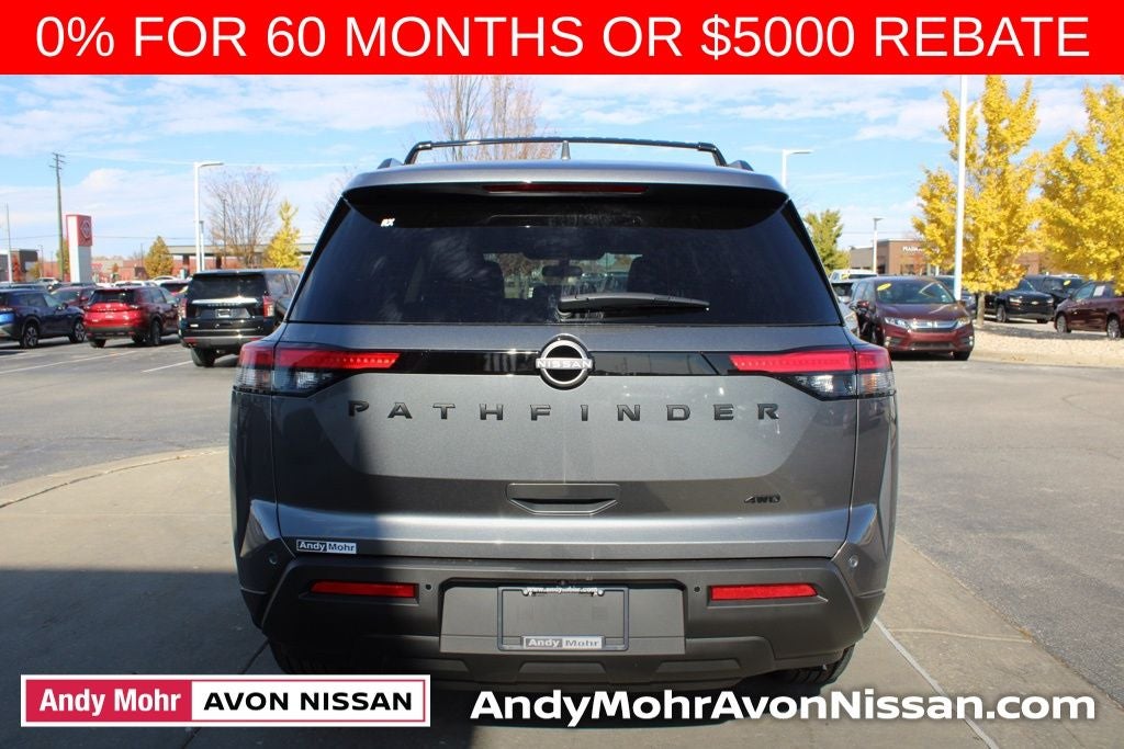 2025 Nissan Pathfinder SV