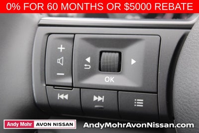 2025 Nissan Pathfinder SV