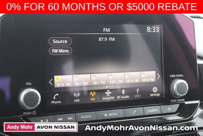 2025 Nissan Pathfinder SV