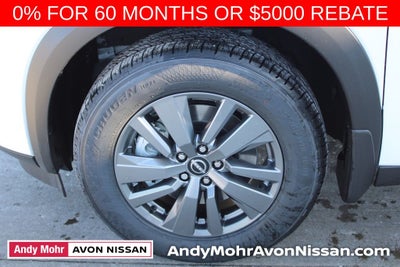 2025 Nissan Pathfinder SV