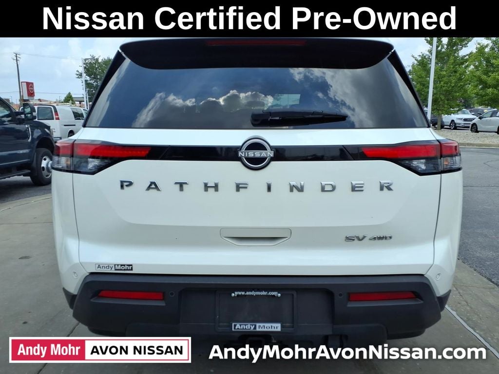 2024 Nissan Pathfinder SV