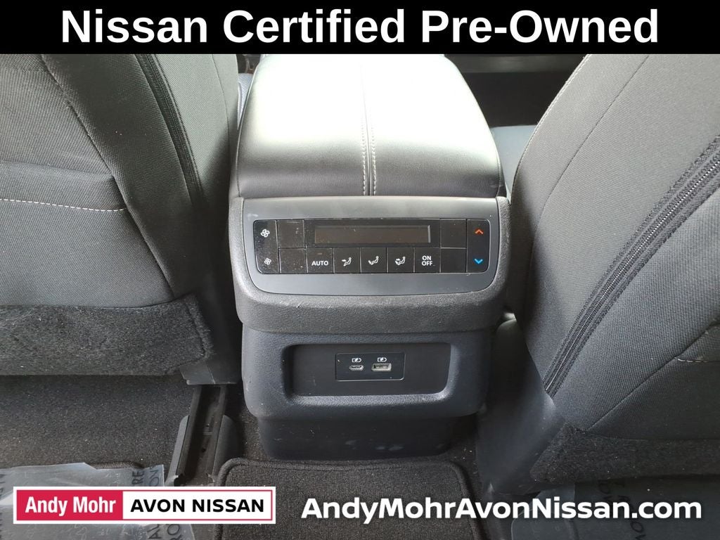2024 Nissan Pathfinder SV