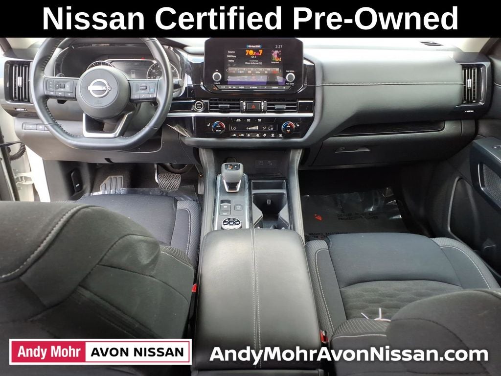 2024 Nissan Pathfinder SV