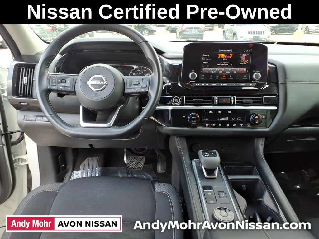 2024 Nissan Pathfinder SV