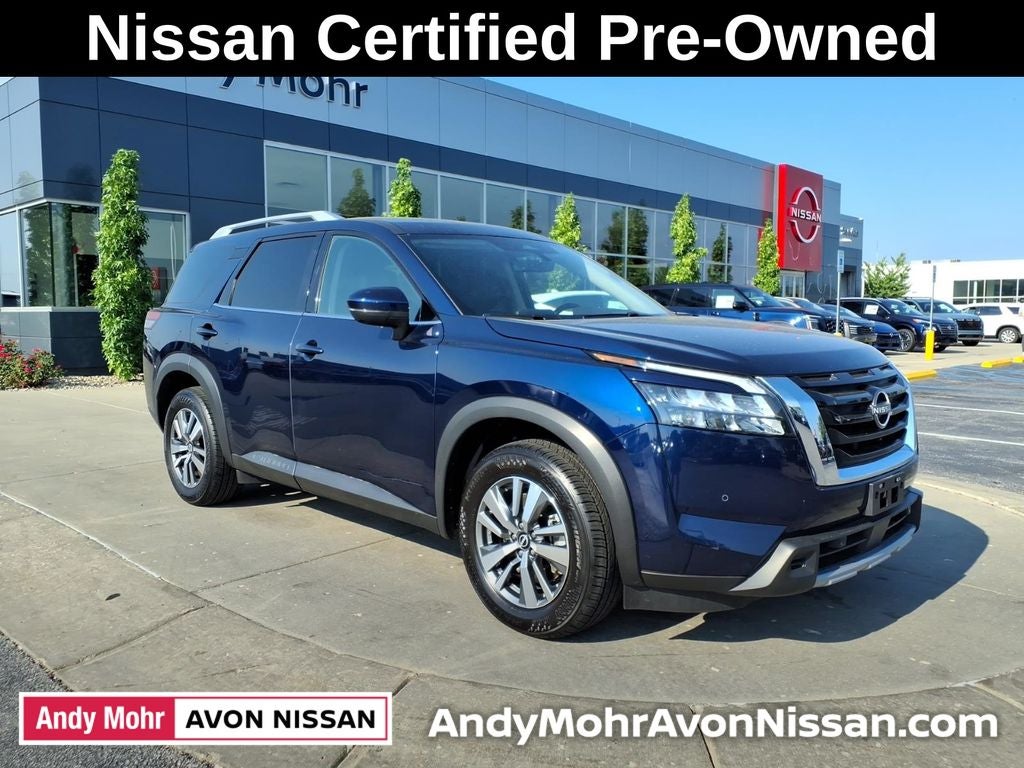 2025 Nissan Pathfinder SL