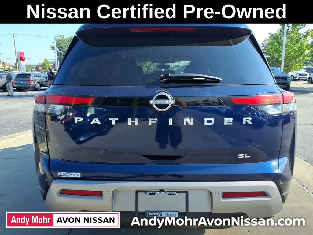 2025 Nissan Pathfinder SL