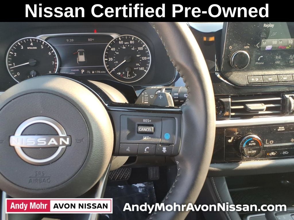 2025 Nissan Pathfinder SL