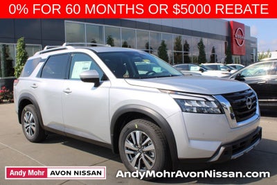 2025 Nissan Pathfinder SL