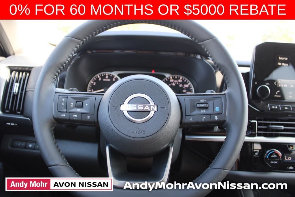 2025 Nissan Pathfinder SL