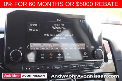 2025 Nissan Pathfinder SL