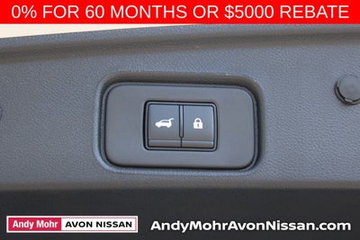 2025 Nissan Pathfinder SL