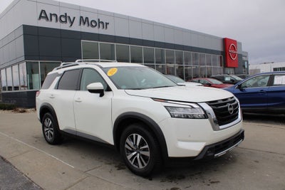 2023 Nissan Pathfinder SL