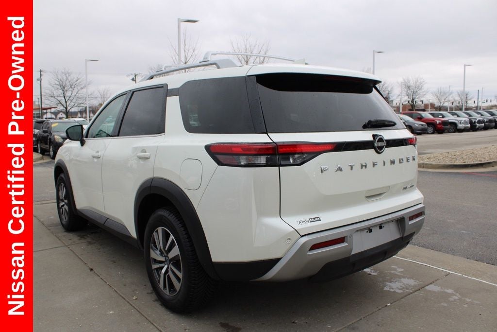 2023 Nissan Pathfinder SL