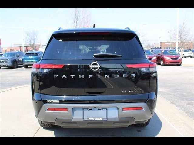 2026 Nissan Pathfinder SL
